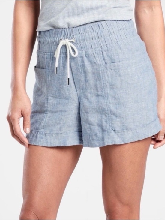 Athleta Pants - Athleta Cabo Linen Shorts Light Blue Chambray Smocked Waist Drawstring Size 6